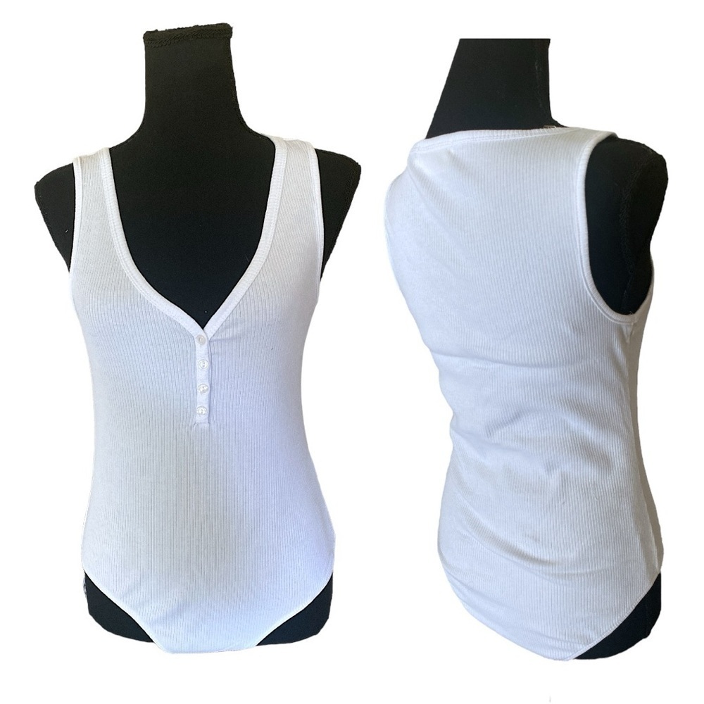 Hyped Unicorn Ribbed Bodysuit 4 Button Front White Size Large 2 Snap Crot…